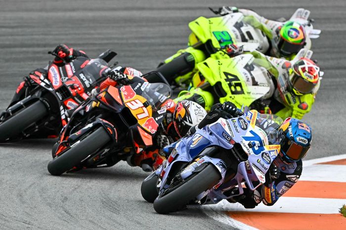 Pedro Acosta, Red Bull KTM Factory Racing, Alex Marquez, Gresini Racing