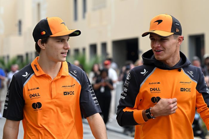 Lando Norris, McLaren, Oscar Piastri, McLaren