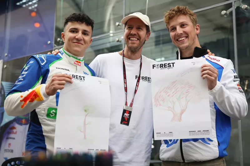 Sebastian Vettel, Liam Lawson, Racing Bulls Team, Isack Hadjar, Racing Bulls Team