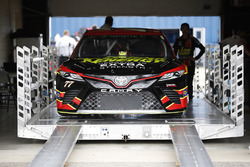 Erik Jones, Furniture Row Racing Toyota inspección técnica