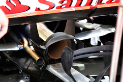 Vue détaillée de l'échappement de la Ferrari SF70H