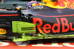 Max Verstappen, Red Bull Racing RB13, aero paint on barge board