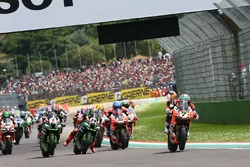 Chaz Davies, Ducati Team leads