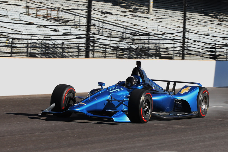 Juan Pablo Montoya prueba el Chevrolet IndyCar 2018