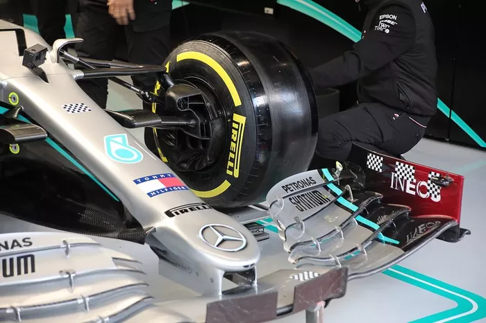 Alerón delantero del Mercedes AMG F1 W11