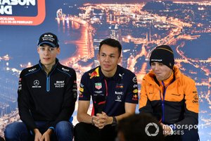 George Russell, Williams Racing, Alexander Albon, Red Bull Racing en Lando Norris, McLaren in de persconferentie