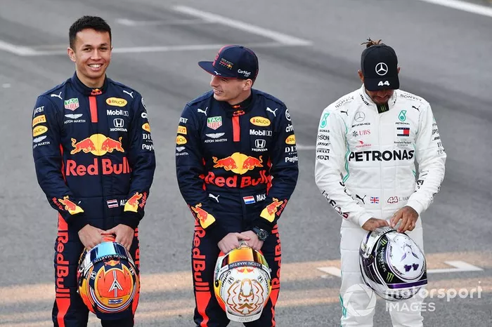Alexander Albon, Red Bull Racing, Max Verstappen, Red Bull Racing y Lewis Hamilton, Mercedes-AMG Petronas F1 