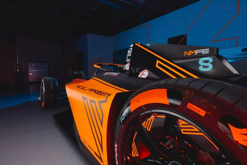 Equipo McLaren FE