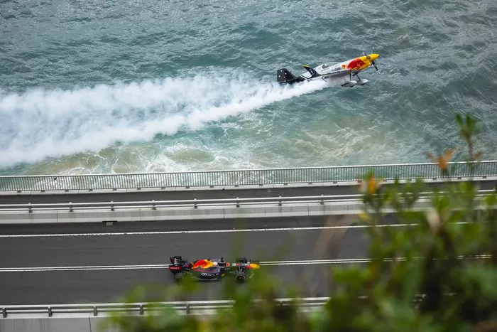Daniel Ricciardo, Red Bull Racing  RB7 with Matt Hall