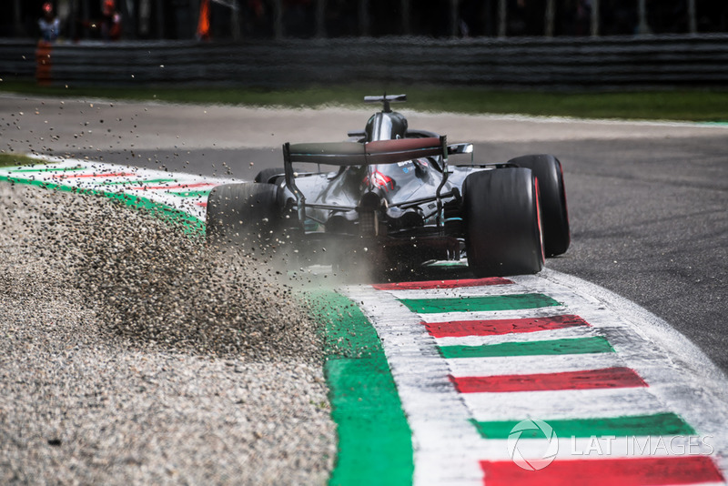 Льюіс Хемілтон, Mercedes AMG F1 W09