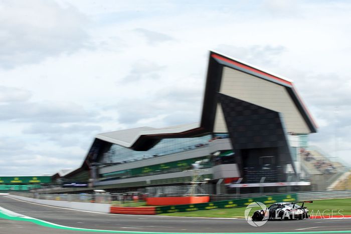 #88 Dempsey Proton Competition Porsche 911 RSR: Matteo Cairoli, Khaled Al Qubaisi, Giorgio Roda 