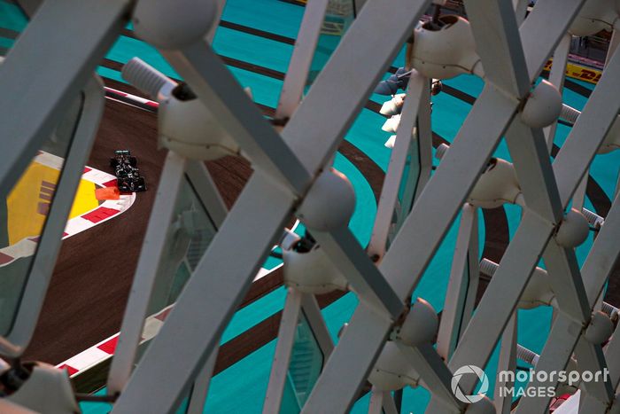 Lewis Hamilton, Mercedes F1 W11