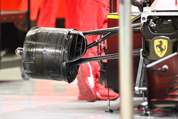 Detalle del freno delantero del Ferrari SF1000