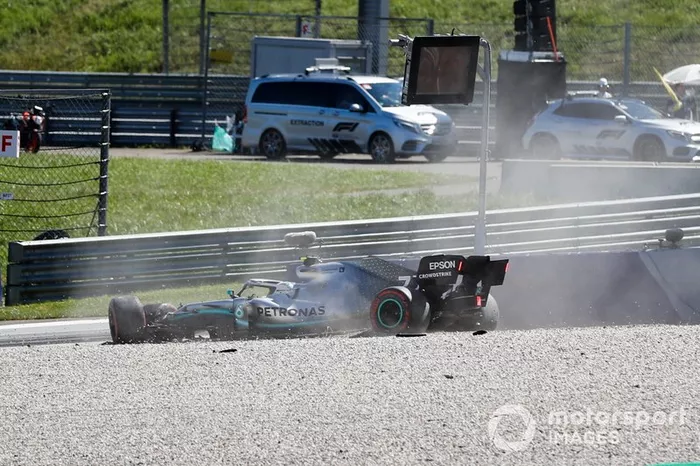 L'accident de Valtteri Bottas, Mercedes AMG W10 