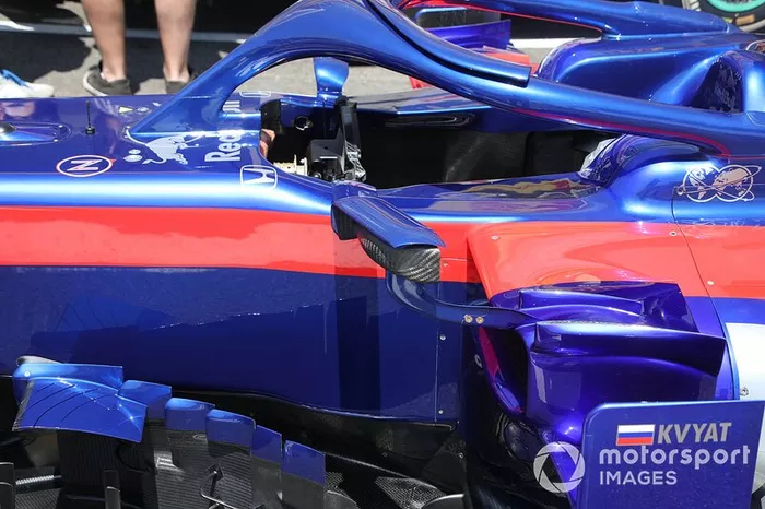 Detalle lateral del Toro Rosso STR14