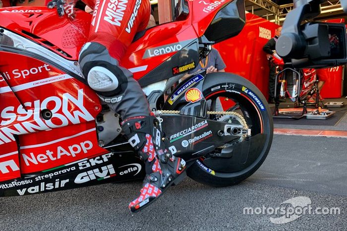 Cubierta del disco de freno trasero de la Ducati Team