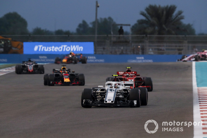 Charles Leclerc, Sauber C37, Kimi Raikkonen, Ferrari SF71H and Daniel Ricciardo, Red Bull Racing RB14