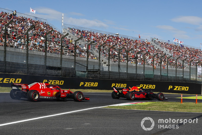 Max Verstappen, Red Bull Racing RB14, Sebastian Vettel, Ferrari SF71H