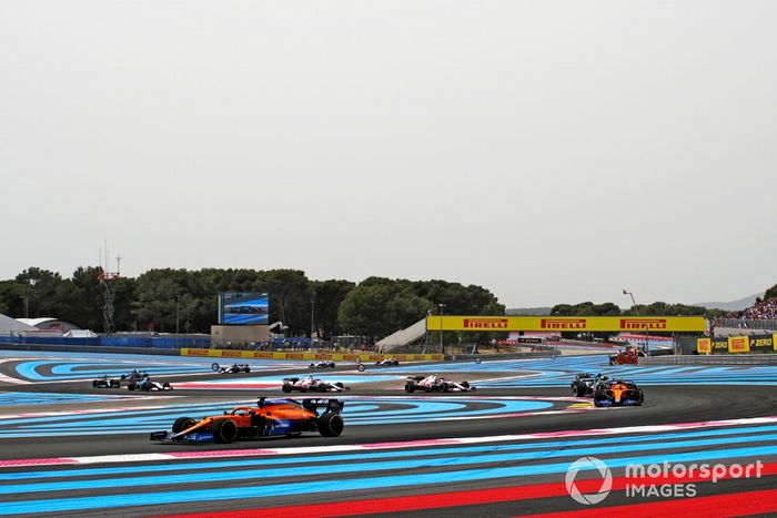 Daniel Ricciardo, McLaren MCL35M, Lando Norris, McLaren MCL35M, Sebastian Vettel, Aston Martin AMR21