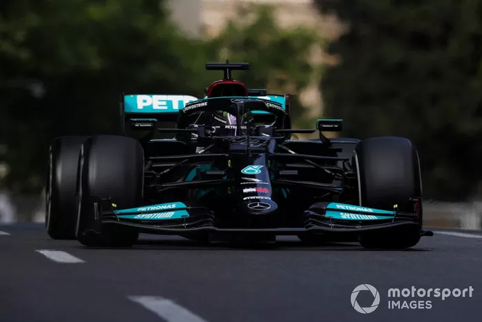 Lewis Hamilton, Mercedes W12