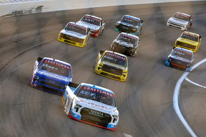 Corey Heim, TRICON Garage Toyota, Rajah Caruth, Spire Motorsports Chevrolet