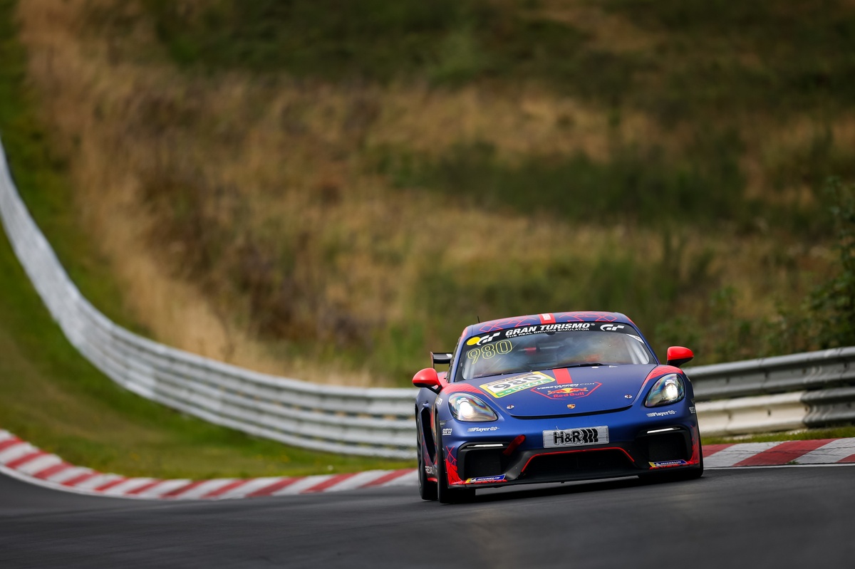 フェルスタッペンのタイヤカス 抜かりないフェルスタッペン……ハードタイヤでスタートしたのは