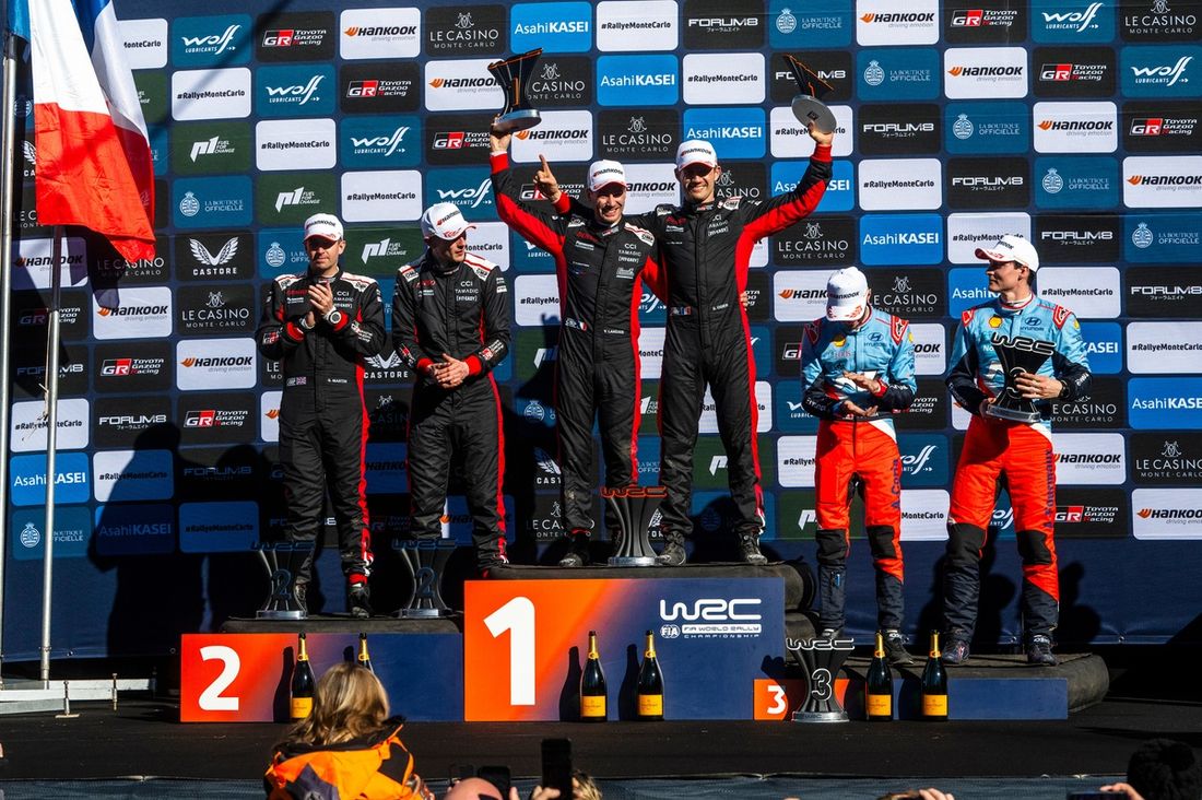 Podium: Zwycięzca Sébastien Ogier, Vincent Landais, Toyota Gazoo Racing WRT Toyota GR Yaris Rally1, drugie miejsce Elfyn Evans, Scott Martin, Toyota Gazoo Racing WRT Toyota GR Yaris Rally1, trzecie miejsce Adrien Fourmaux, Alexandre Coria, Hyundai World R