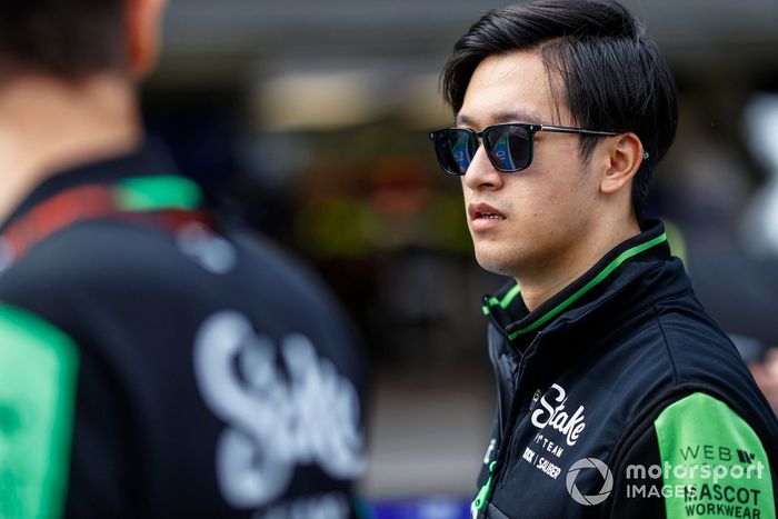 Zhou Guanyu, Stake F1 Team KICK Sauber