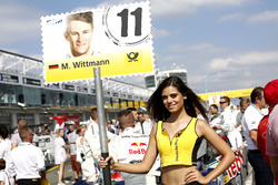 Gridgirl für Marco Wittmann, BMW Team RMG, BMW M4 DTM