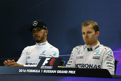 Подиум: победитель - Нико Росберг, Mercedes AMG F1 Team, второе место - Льюис Хэмилтон, Mercedes AMG