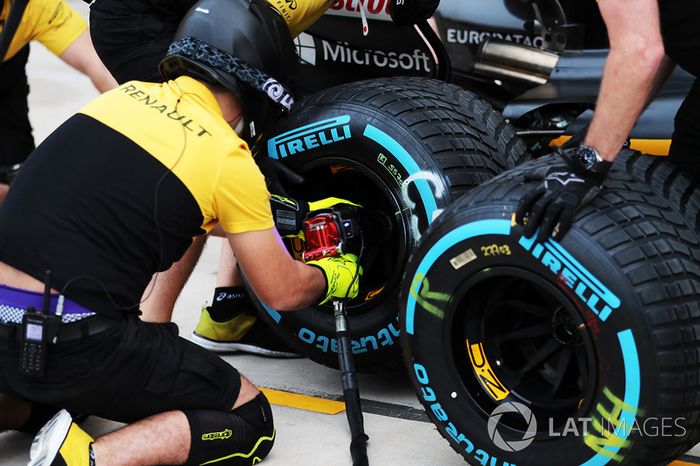 Renault Sport F1 Team pit stops