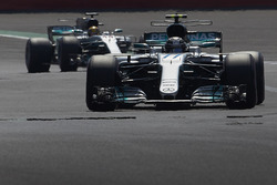 Valtteri Bottas, Mercedes AMG F1 W08, Lewis Hamilton, Mercedes AMG F1 W08