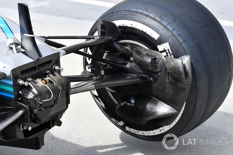 Mercedes-AMG F1 W09 front brake duct detail