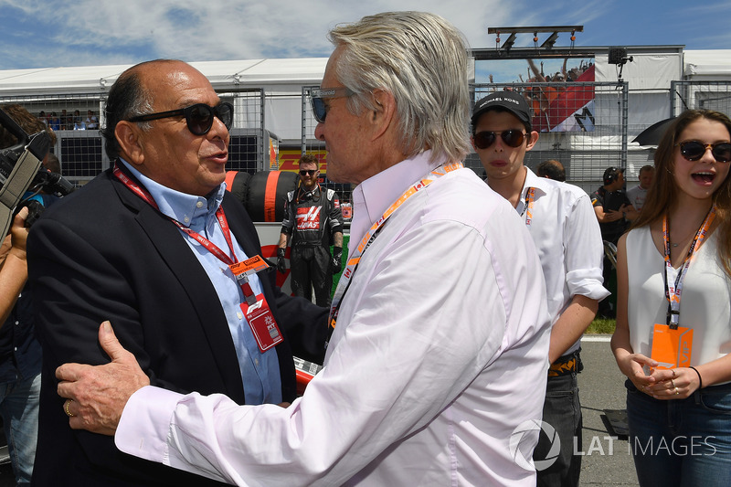 Antonio Perez Garibay, Father of Sergio Perez, and Michael Douglas, on the grid