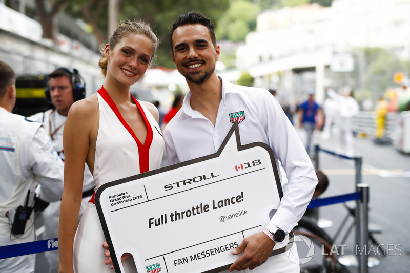 Models display messages from fans on the grid