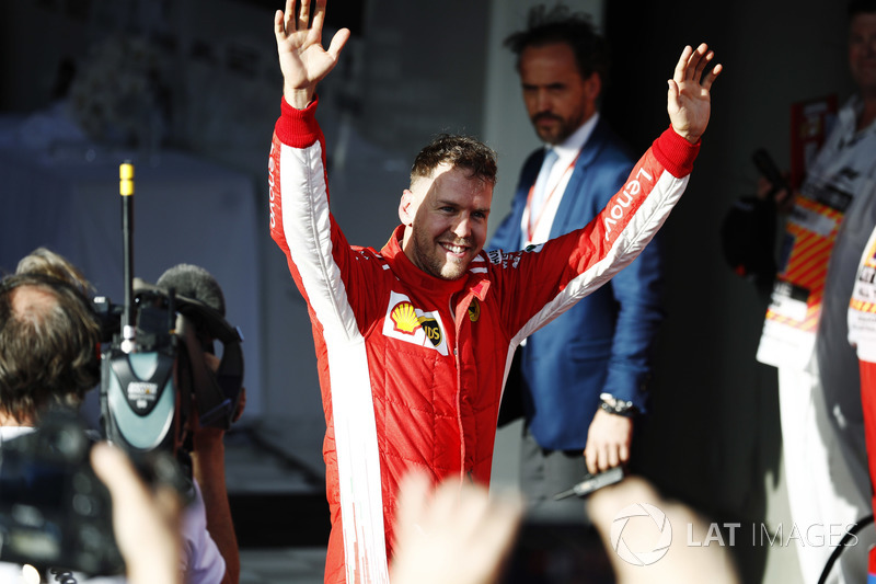 Sebastian Vettel, Ferrari, celebra