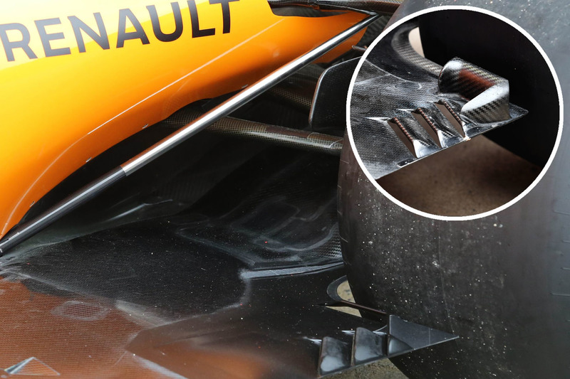 McLaren MCL33 floor comparison