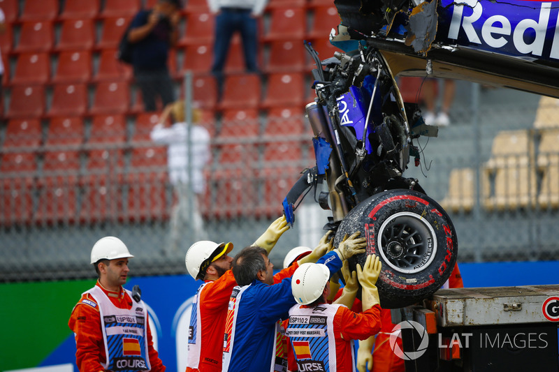 Mobil Brendon Hartley, Scuderia Toro Rosso setelah kecelakaan besar FP3