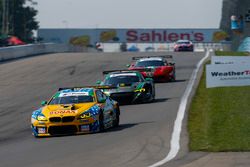 #96 Turner Motorsport BMW M6 GT3, GTD: Dillon Machavern, Bill Auberlen, Don Yount