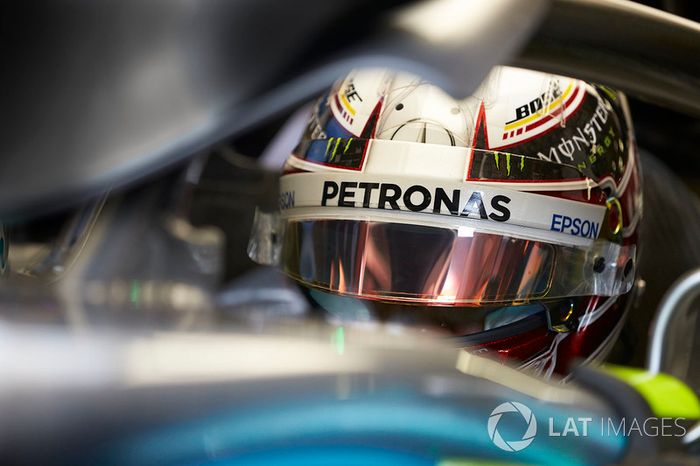 “Eu não vou mentir, vamos ter que trabalhar em todas as áreas. O carro tem sido ótimo, fomos mais rápidos. Mas ter duas falhas diferentes é muito incomum.”