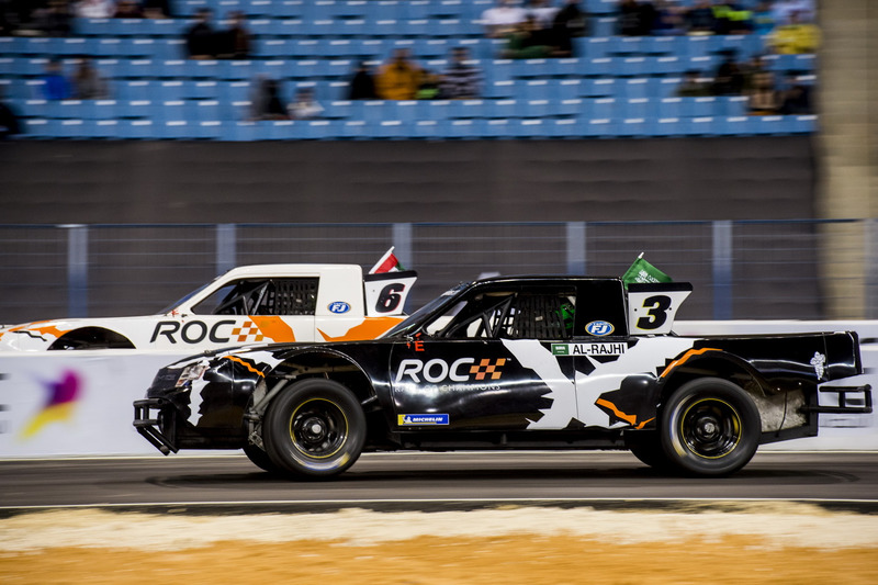 Yazeed Al-Rajhi 
del equipo de Arabia Saudita conduciendo el Xtreme Pickup