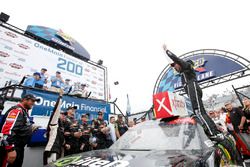 Ganador de la carrera  Justin Allgaier, JR Motorsports, Chevrolet