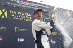 Podium : le vainqueur Mattias Ekström, EKS RX