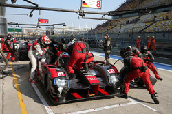 #8 Audi Sport Team Joest, Audi R18 e-tron quattro: Lucas di Grassi, Loic Duval, Oliver Jarvis