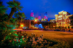Baku sfeerbeeld, Flame Towers en de oude stad