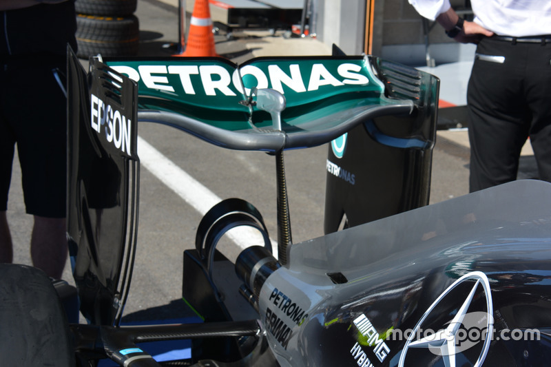 Rear wing, Mercedes AMG F1 W07 Hybrid