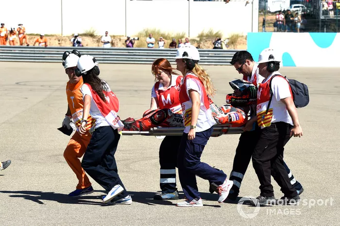 Jorge Lorenzo, Ducati Team cae al inicio de la carrera