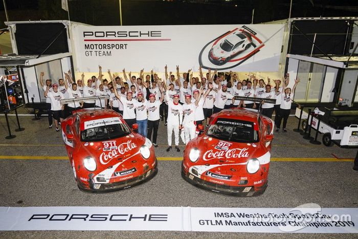 #911 Porsche GT Team Porsche 911 RSR: Patrick Pilet, Nick Tandy, Frederic Makowiecki mientras que en el #912 Porsche GT Team Porsche 911 RSR: Earl Bamber, Laurens Vanthoor y Mathieu Jaminet 