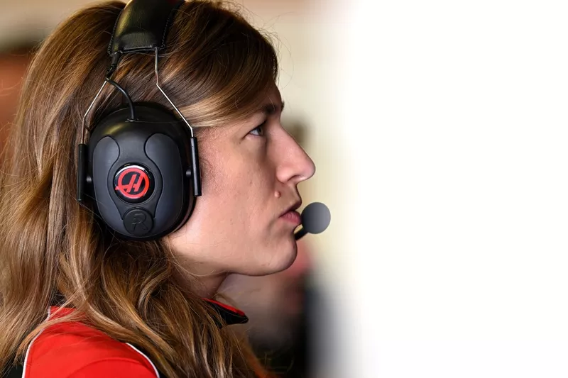 Laura Mueller, ingénieur de course de Haas F1