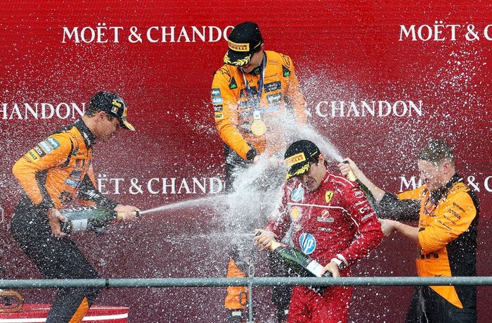 Charles Leclerc, Ferrari, Lando Norris, McLaren, Oscar Piastri, McLaren